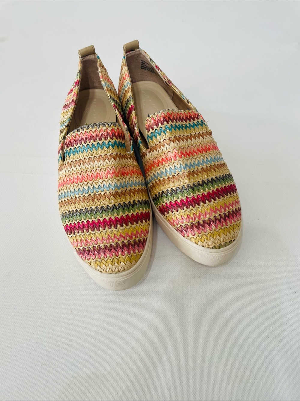 Kelly & Katie Feni Woven Rainbow Slip-On Loafers Women’s Sneaker Size 7